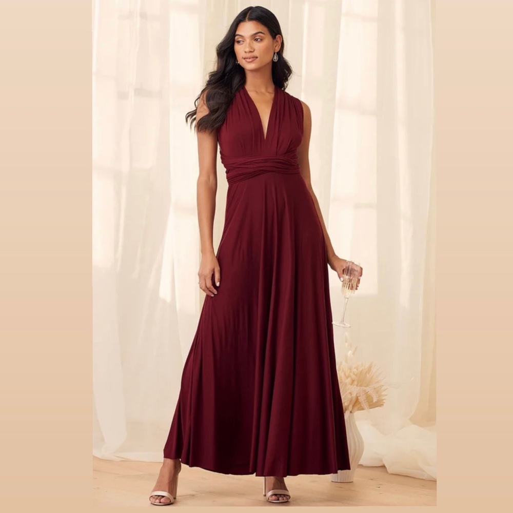 LuLus Tricks Of the Trade Burgundy Maxi Dress. Size Small.